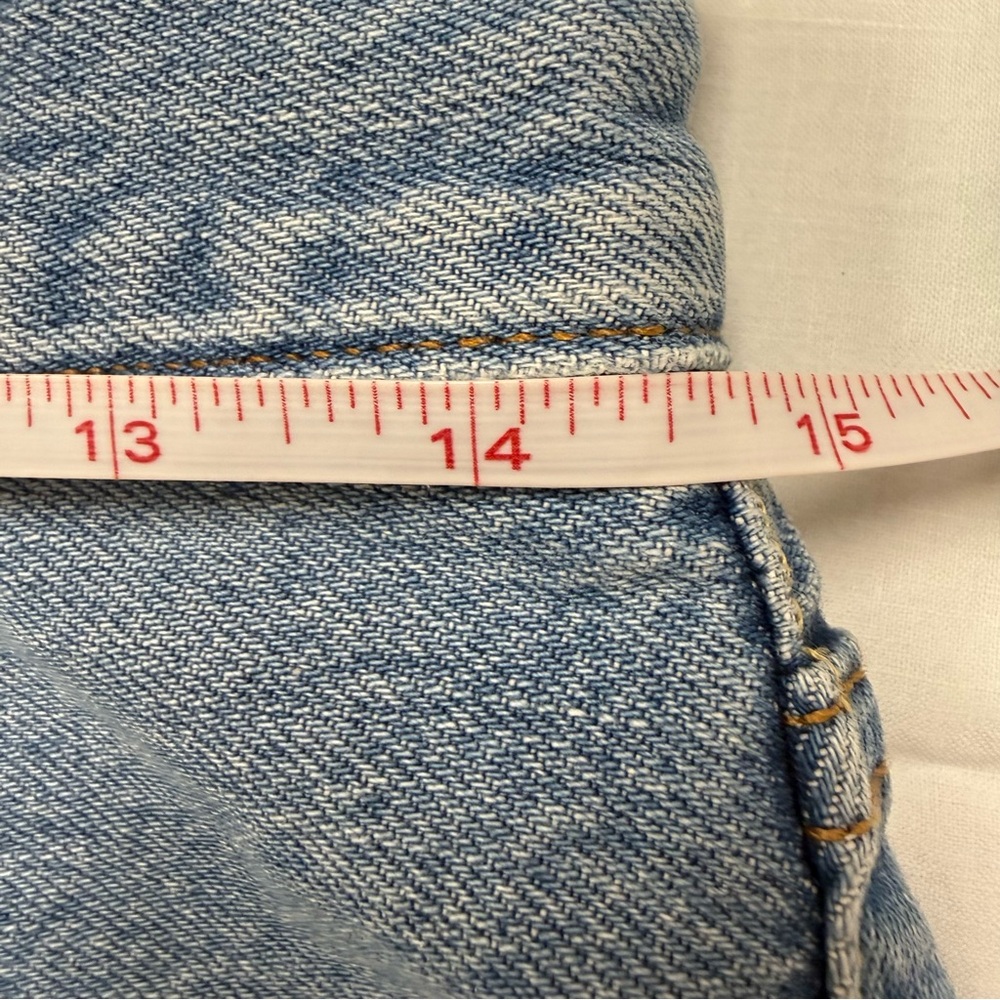 Levi's 501 Distressed Denim Shorts High Rise Button Fly Size 28 - Picture 8 of 9
